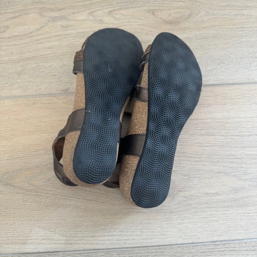 Taos Trulie Bronze Braided Sandals Size 9 - 9.5 - Picture 6 of 6